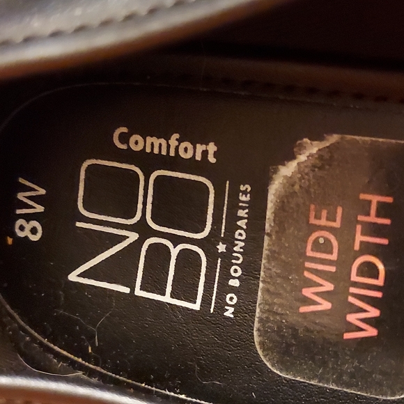 💜2/$15 or 4/$25 No Boundaries Chucky Heels size 8W - Picture 2 of 3